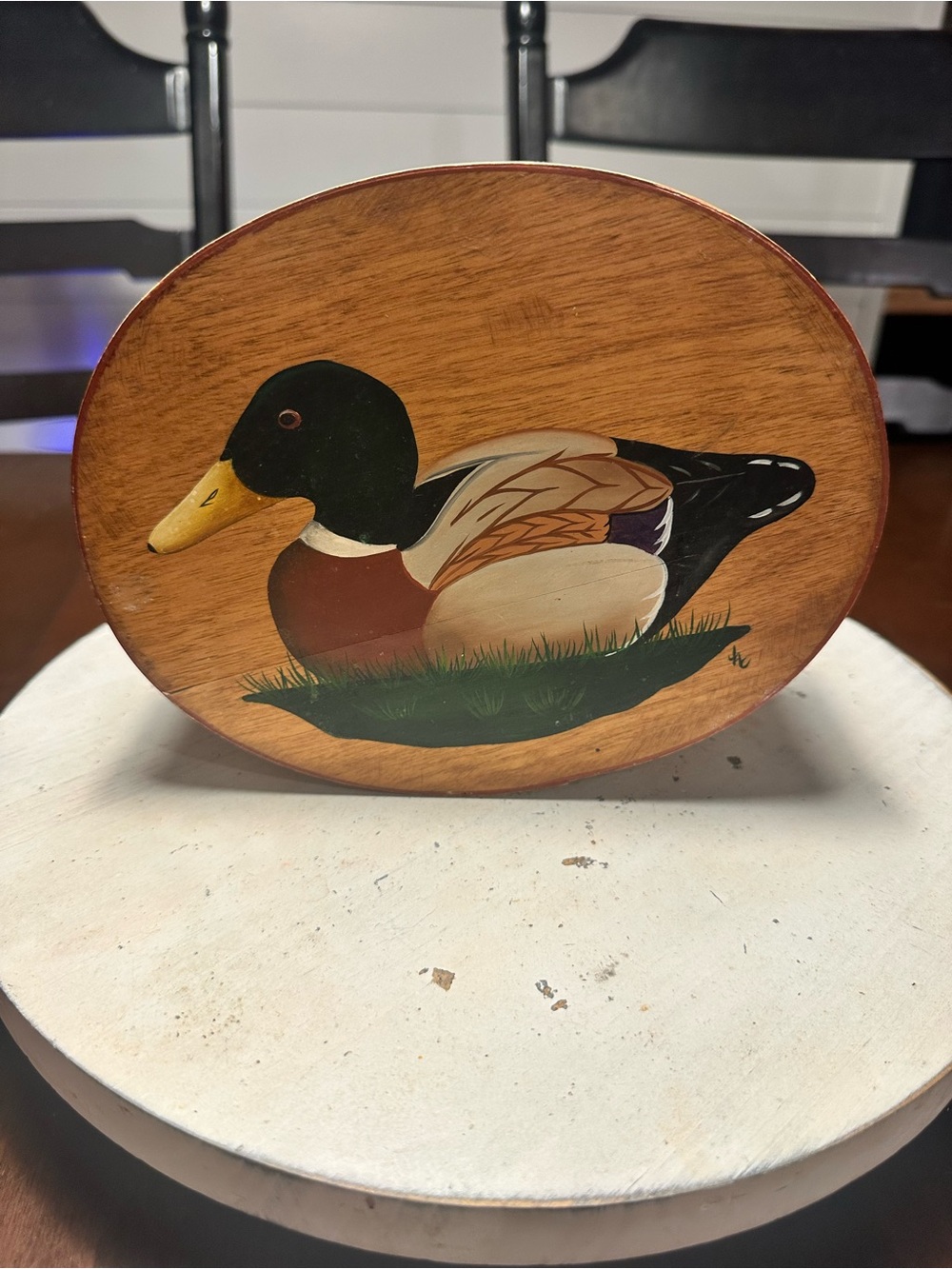 6.5 x8 vintage oval wooden shaker-style trinket or keepsake box hand painted